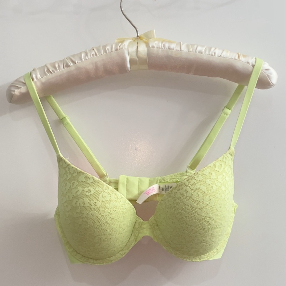 Victoria's Secret Pink Push Up Bra 32C